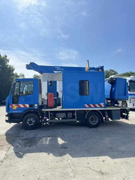 Iveco Eurocargo 100E18 - Camión con plataforma elevadora: foto 5 Iveco Eurocargo 100E18 - Camión con plataforma elevadora: foto 5