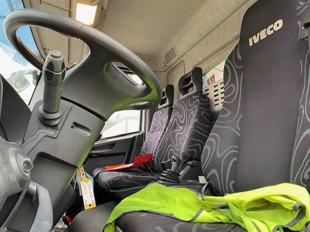 Iveco Eurocargo 120E22 - Camión caja cerrada: foto 5 Iveco Eurocargo 120E22 - Camión caja cerrada: foto 5