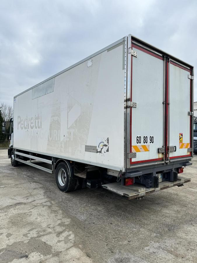 Iveco Eurocargo 160E30 - Camión frigorífico: foto 5 Iveco Eurocargo 160E30 - Camión frigorífico: foto 5