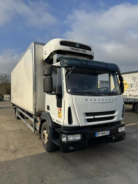 Camión frigorífico Iveco Eurocargo 160E30: foto 1