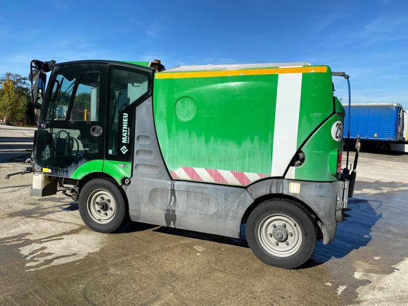 Mathieu Azura MC210 - Barredora vial: foto 5 Mathieu Azura MC210 - Barredora vial: foto 5