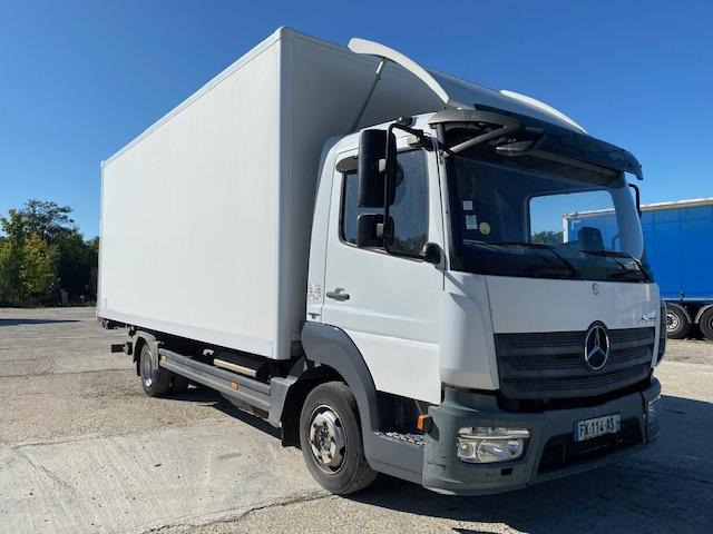 Camión caja cerrada Mercedes Atego 816: foto 1