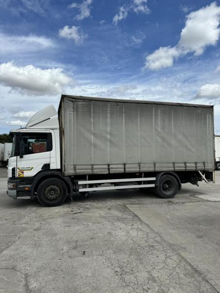 Scania 94 D220 - Camión lona: foto 5 Scania 94 D220 - Camión lona: foto 5