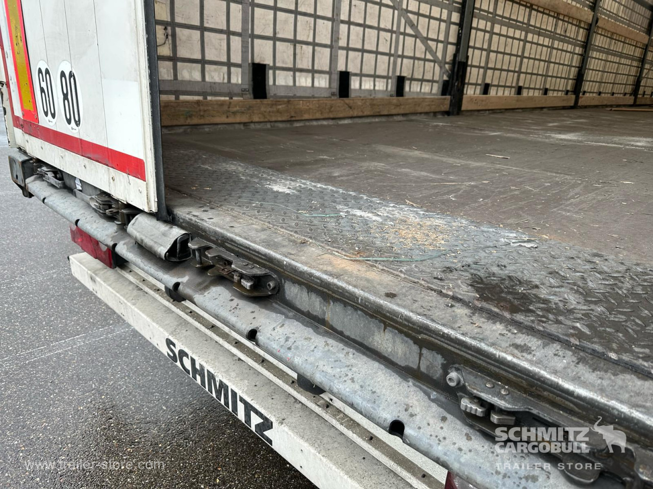 SCHMITZ Curtainsider Mega - Semirremolque lona: foto 4 SCHMITZ Curtainsider Mega - Semirremolque lona: foto 4