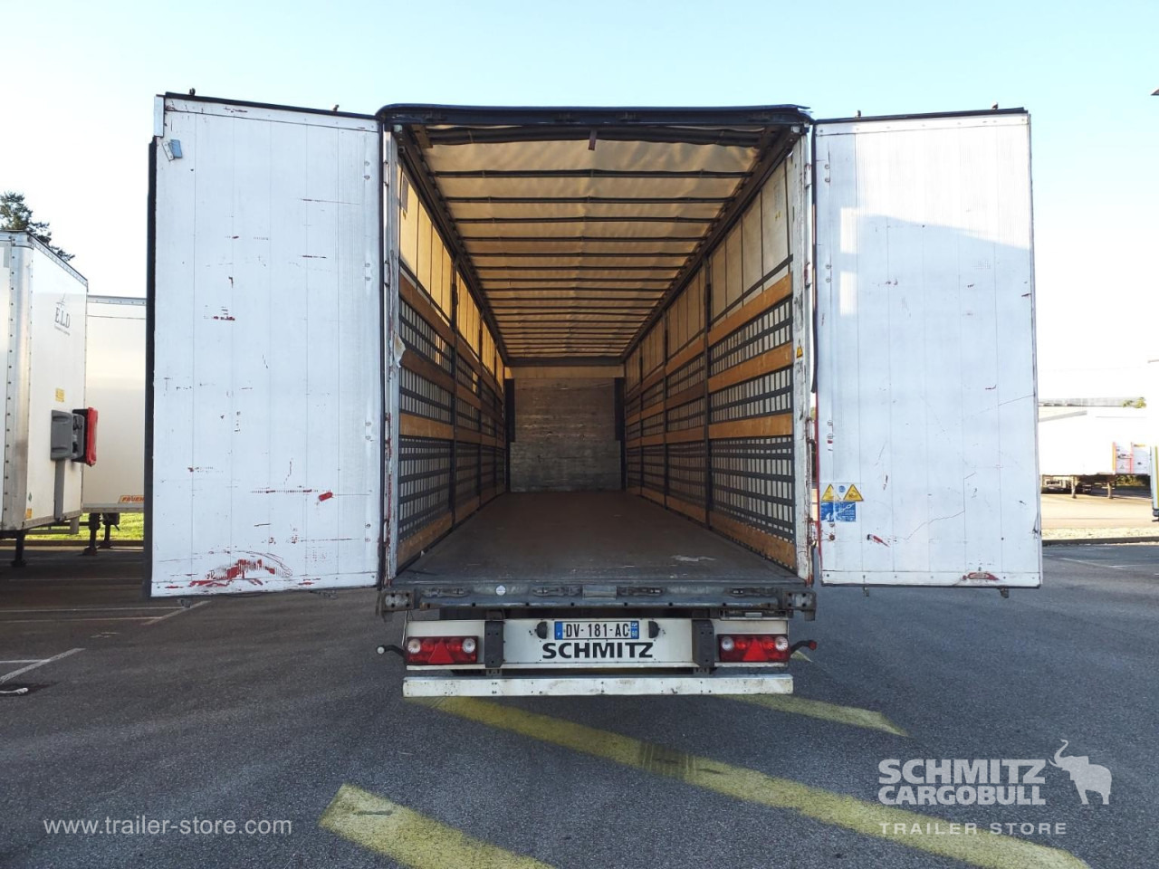 SCHMITZ Curtainsider Standard - Semirremolque lona: foto 4 SCHMITZ Curtainsider Standard - Semirremolque lona: foto 4