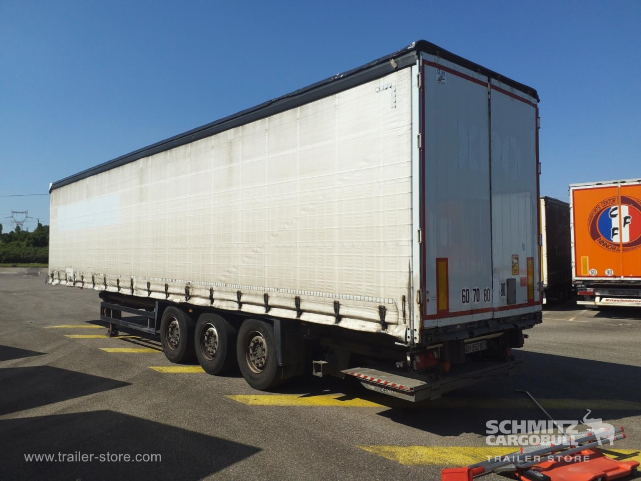 SCHMITZ Curtainsider Standard - Semirremolque lona: foto 1 SCHMITZ Curtainsider Standard - Semirremolque lona: foto 1
