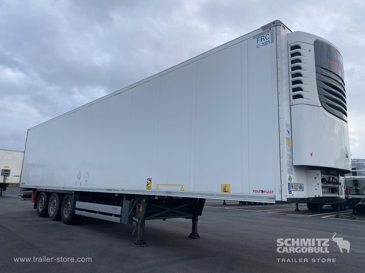 SCHMITZ Reefer Standard Double deck - Semirremolque isotérmico: foto 1 SCHMITZ Reefer Standard Double deck - Semirremolque isotérmico: foto 1