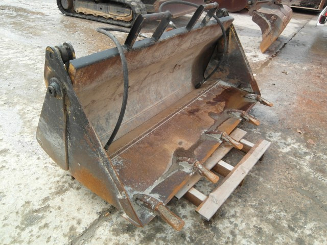 4 in 1 Schaufel (Klappschaufel) - Cazo cargador: foto 2 4 in 1 Schaufel (Klappschaufel) - Cazo cargador: foto 2