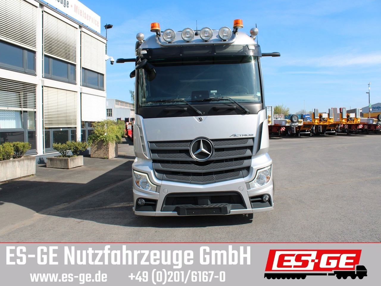 Mercedes-Benz 2546 L NR 6x2 Actros, Pritsche, MKG HLK 531 a5 - Camión caja abierta, Camión grúa: foto 4 Mercedes-Benz 2546 L NR 6x2 Actros, Pritsche, MKG HLK 531 a5 - Camión caja abierta, Camión grúa: foto 4