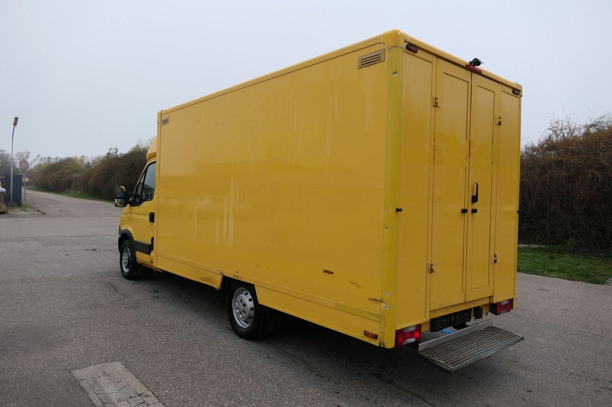 IVECO Daily 35 S11 C30C AUTOMATIK KAMERA Regale LUFT D - Furgoneta caja cerrada: foto 4 IVECO Daily 35 S11 C30C AUTOMATIK KAMERA Regale LUFT D - Furgoneta caja cerrada: foto 4