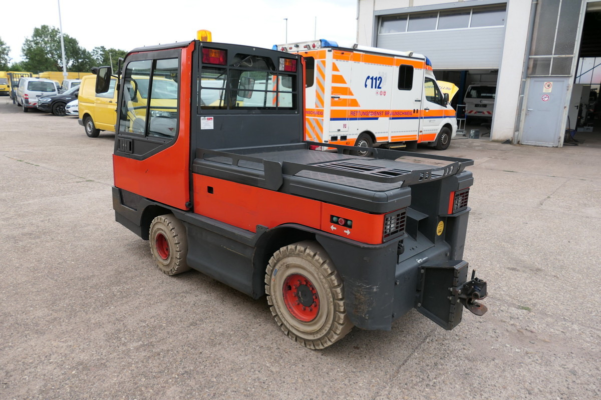 LINDE P250 Schlepper AHK Batterie 10/2022 Schiebetüren - Remolcadora: foto 4 LINDE P250 Schlepper AHK Batterie 10/2022 Schiebetüren - Remolcadora: foto 4