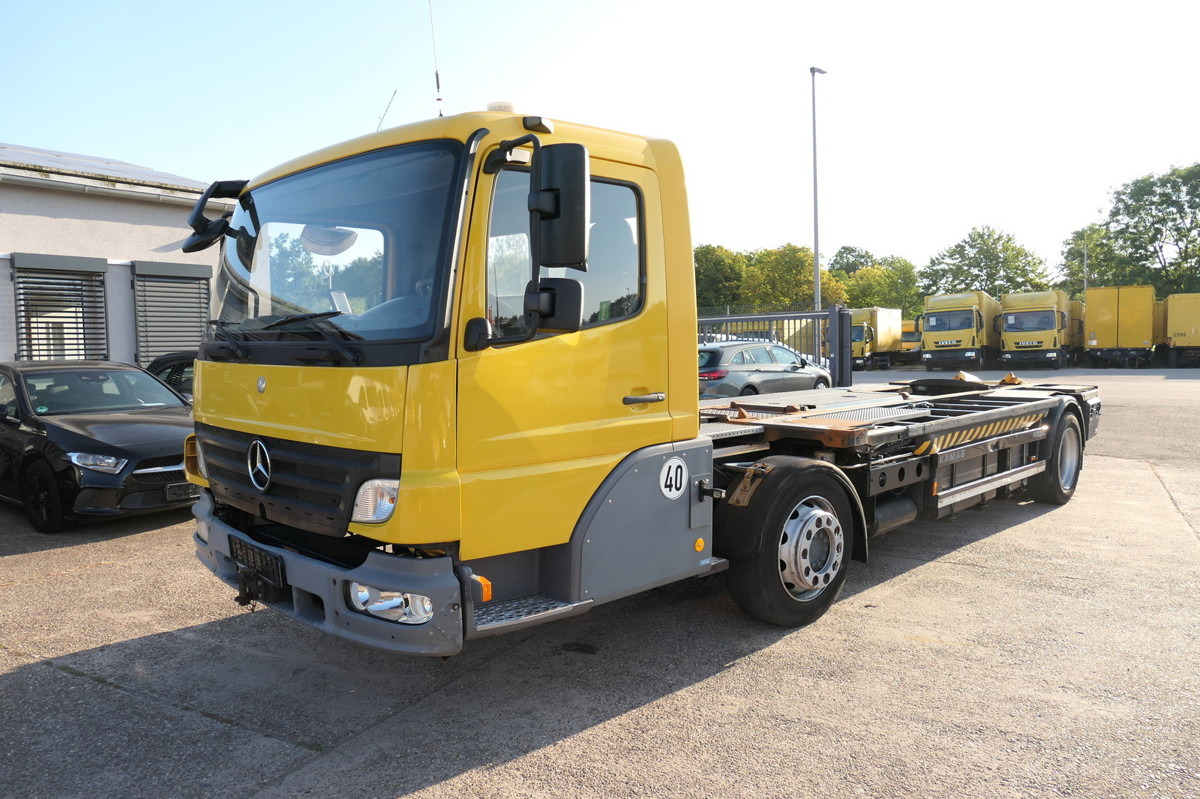 MERCEDES-BENZ KAMAG WBH 25 Wiesel Terberg Umsetzfahrz. Sattelk - Camión portacontenedore/ Intercambiable: foto 2 MERCEDES-BENZ KAMAG WBH 25 Wiesel Terberg Umsetzfahrz. Sattelk - Camión portacontenedore/ Intercambiable: foto 2