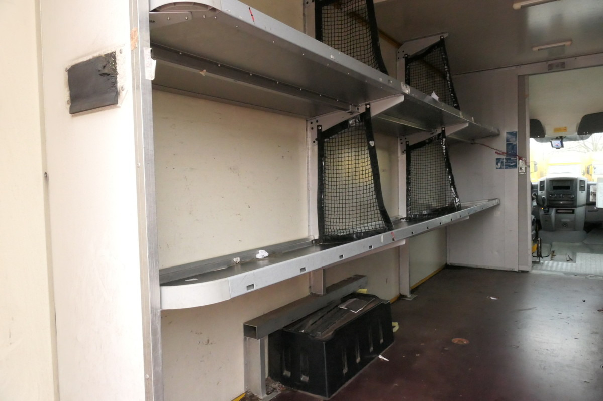 Furgoneta caja cerrada MERCEDES-BENZ SPRINTER 310 CDI MAXI GETRIEBESCHADEN REGALE KAM: foto 8