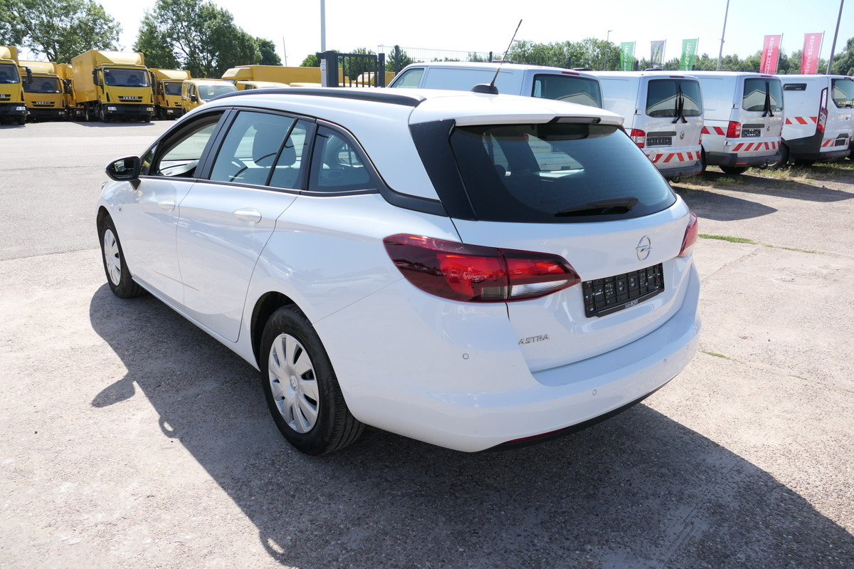 OPEL Astra Sports Tourer 1.5 CDTI KLIMA - Coche: foto 3 OPEL Astra Sports Tourer 1.5 CDTI KLIMA - Coche: foto 3
