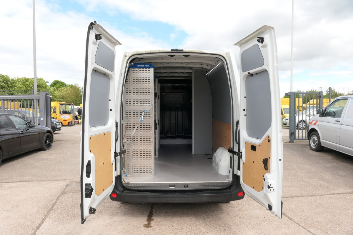 RENAULT Master 130 dCi L3H2 Euro6 KLIMA COC Regal - Furgón: foto 1 RENAULT Master 130 dCi L3H2 Euro6 KLIMA COC Regal - Furgón: foto 1