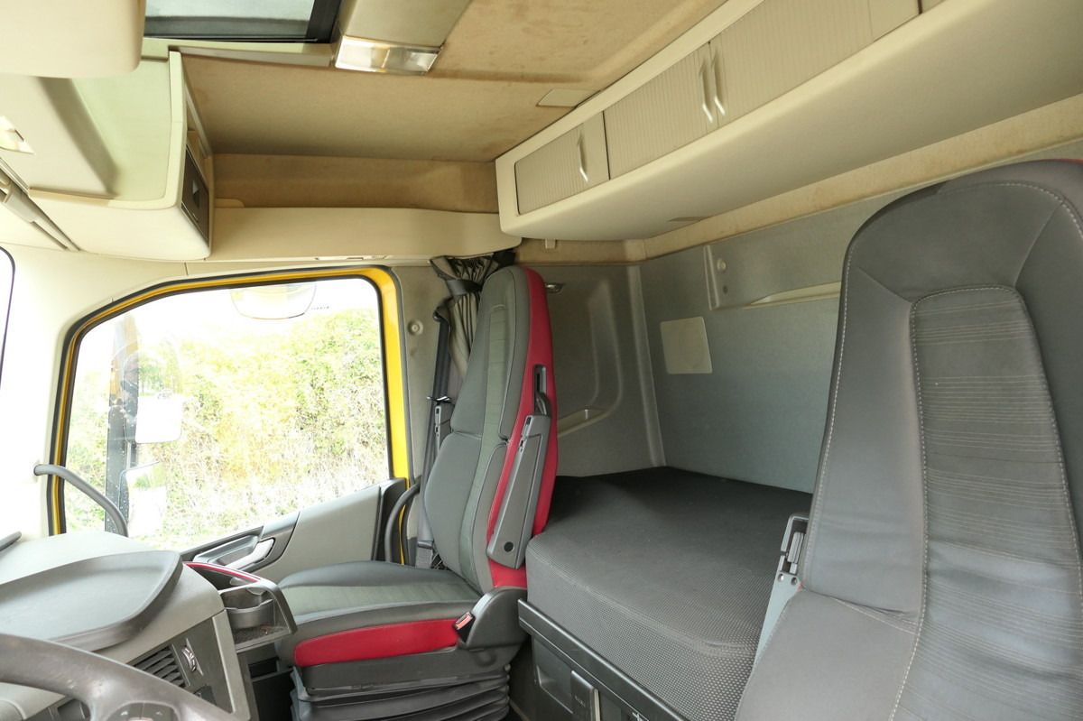 Camión portacontenedore/ Intercambiable VOLVO FH 26.420 6x2 BDF LBW KLIMA AHK: foto 11 Camión portacontenedore/ Intercambiable VOLVO FH 26.420 6x2 BDF LBW KLIMA AHK: foto 11