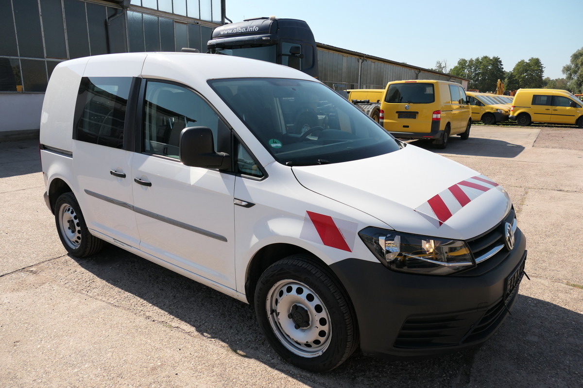 VW Caddy 2.0 TDI 4Motion 2-Sitzer Klima Tempomat W - Furgoneta pequeña: foto 2 VW Caddy 2.0 TDI 4Motion 2-Sitzer Klima Tempomat W - Furgoneta pequeña: foto 2