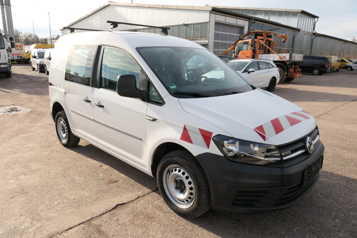 VW Caddy 2.0 TDI 4Motion Klima Werkstatteinbauten T - Furgoneta pequeña: foto 2 VW Caddy 2.0 TDI 4Motion Klima Werkstatteinbauten T - Furgoneta pequeña: foto 2