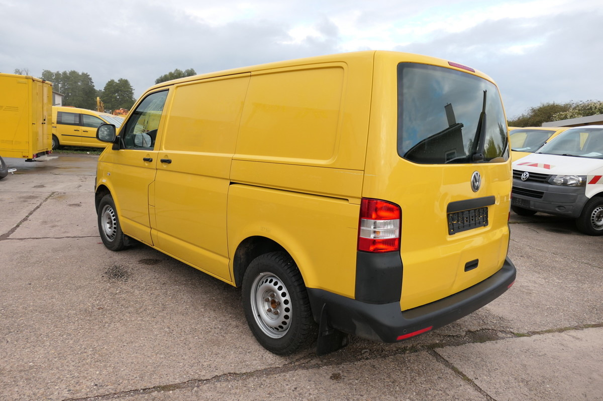 VW T5 Transporter 2.0 TDI EURO-5 CoC PARKTRONIK - Furgoneta pequeña: foto 5 VW T5 Transporter 2.0 TDI EURO-5 CoC PARKTRONIK - Furgoneta pequeña: foto 5