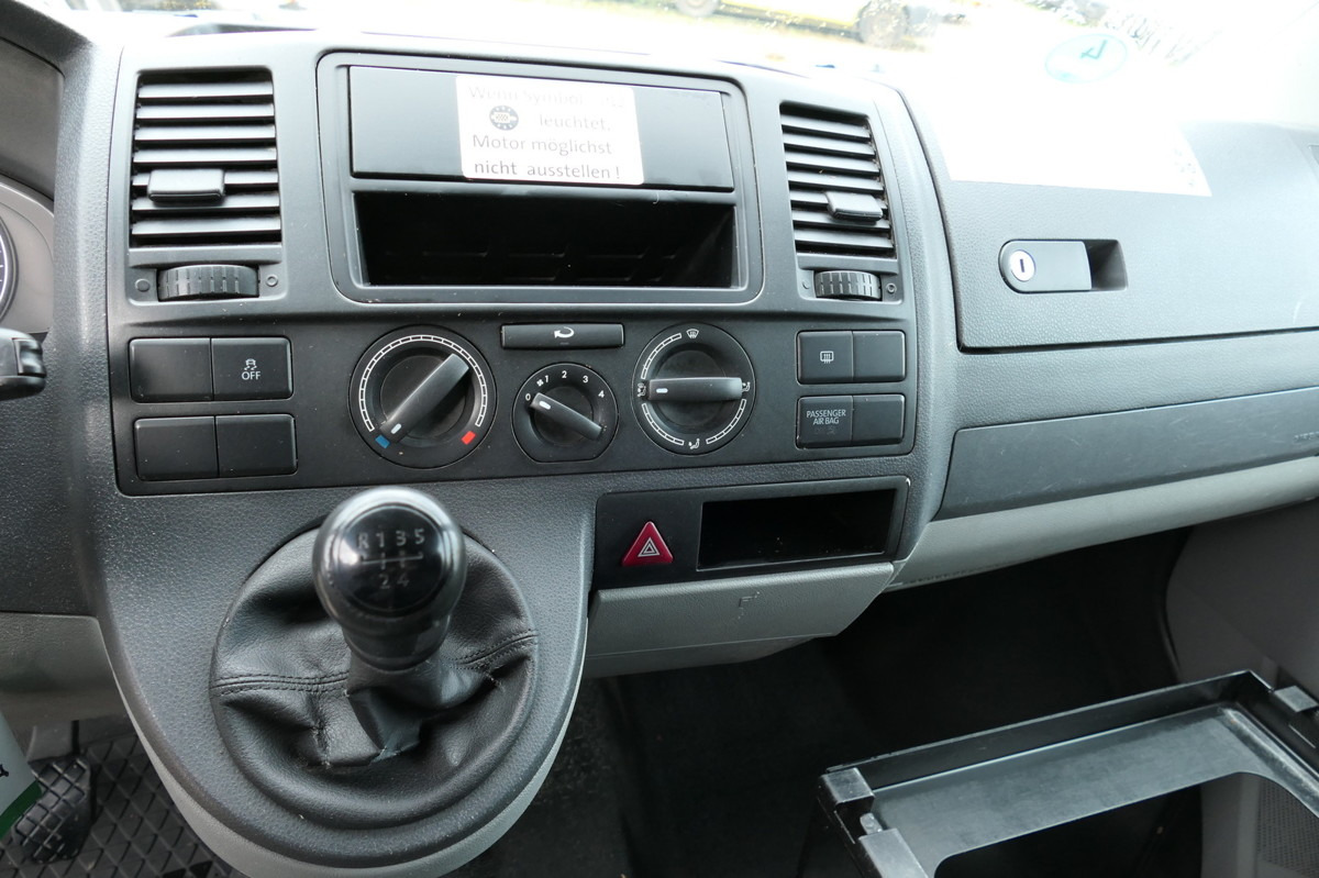 Furgoneta pequeña VW T5 Transporter 2.0 TDI EURO-5 CoC PARKTRONIK: foto 10 Furgoneta pequeña VW T5 Transporter 2.0 TDI EURO-5 CoC PARKTRONIK: foto 10