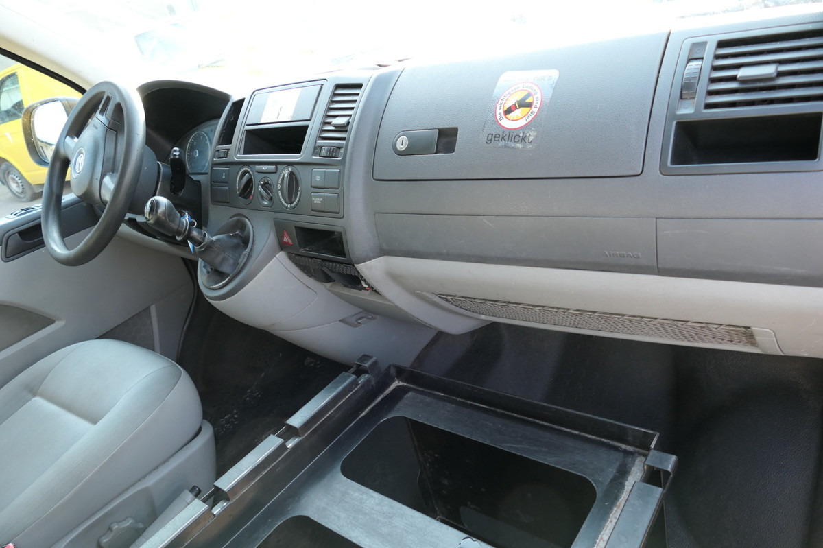 Furgoneta pequeña VW T5 Transporter 2.0 TDI EURO-5 PARKTRONIK CoC: foto 7 Furgoneta pequeña VW T5 Transporter 2.0 TDI EURO-5 PARKTRONIK CoC: foto 7