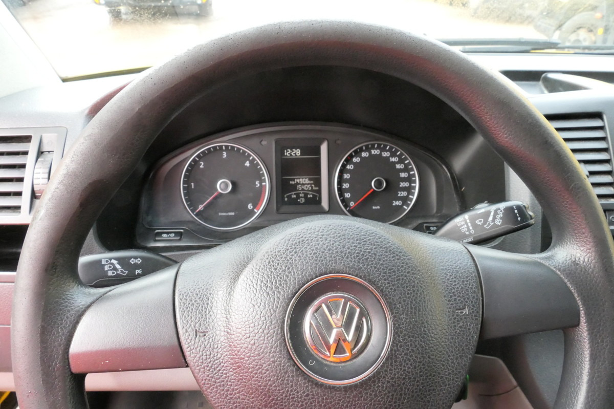 Furgoneta pequeña VW T5 Transporter 2.0 TDI EURO-5 PARKTRONIK CoC: foto 11 Furgoneta pequeña VW T5 Transporter 2.0 TDI EURO-5 PARKTRONIK CoC: foto 11