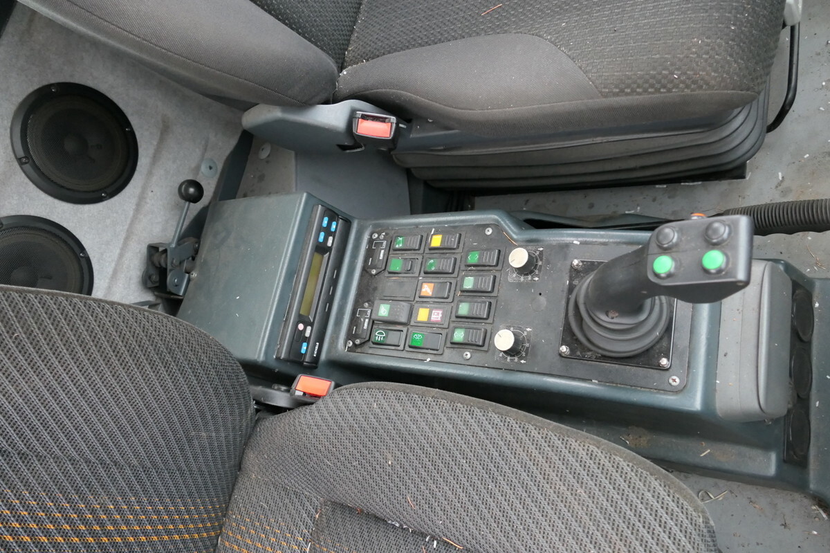 Leasing de MULTICAR FUMO M30 4X4 AHK KLIMA KOMMUNALHYDRAULIK EURO 5 MULTICAR FUMO M30 4X4 AHK KLIMA KOMMUNALHYDRAULIK EURO 5: foto 11