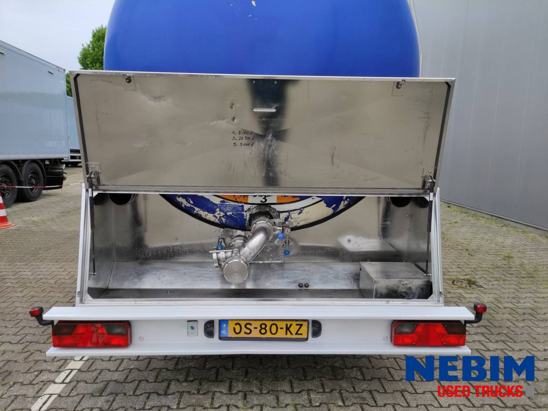 Feldbinder TSA 33.3-3 - 3 comp. 8.000 / 22.500 / 3.000 Ltr. - Semirremolque cisterna: foto 3 Feldbinder TSA 33.3-3 - 3 comp. 8.000 / 22.500 / 3.000 Ltr. - Semirremolque cisterna: foto 3