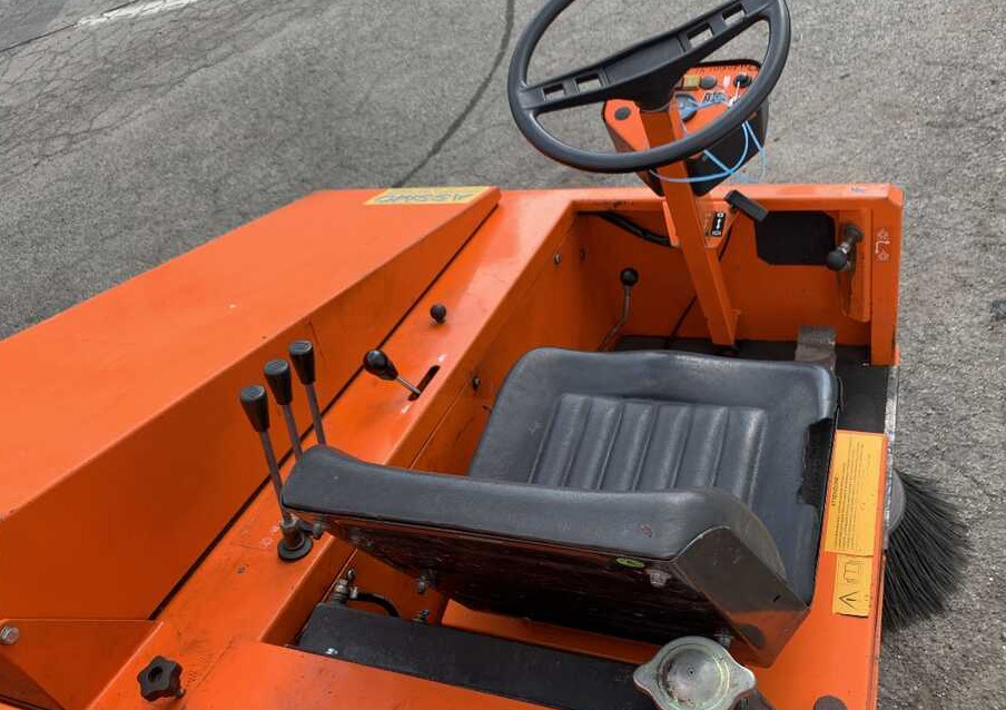 RCM T 9000 TD/1 - Barredora industrial: foto 2 RCM T 9000 TD/1 - Barredora industrial: foto 2