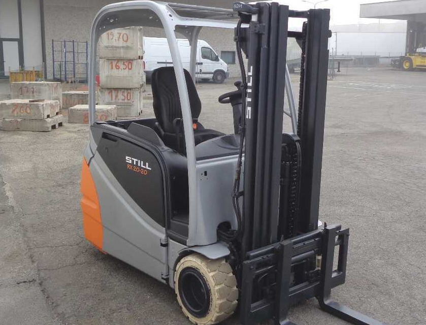 Still RX 20-20 (4800 ore lavoro) - Carretilla elevadora eléctrica: foto 4 Still RX 20-20 (4800 ore lavoro) - Carretilla elevadora eléctrica: foto 4