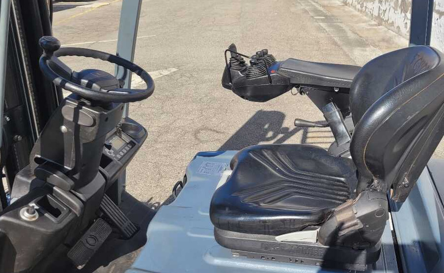 Toyota 8 FBMK20T (Batteria 90%) - Carretilla elevadora eléctrica: foto 4 Toyota 8 FBMK20T (Batteria 90%) - Carretilla elevadora eléctrica: foto 4