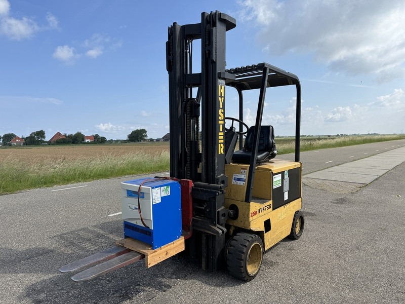 Hyster E2.50XL - Carretilla elevadora eléctrica: foto 1 Hyster E2.50XL - Carretilla elevadora eléctrica: foto 1