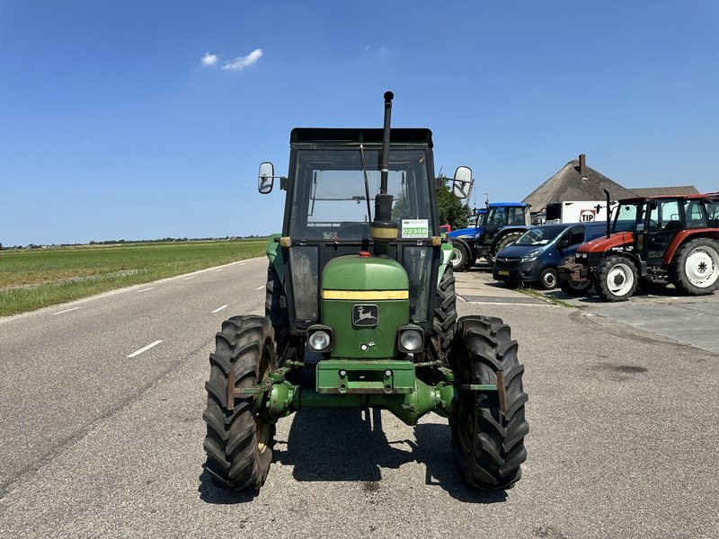 John Deere 1630 - Tractor: foto 2 John Deere 1630 - Tractor: foto 2