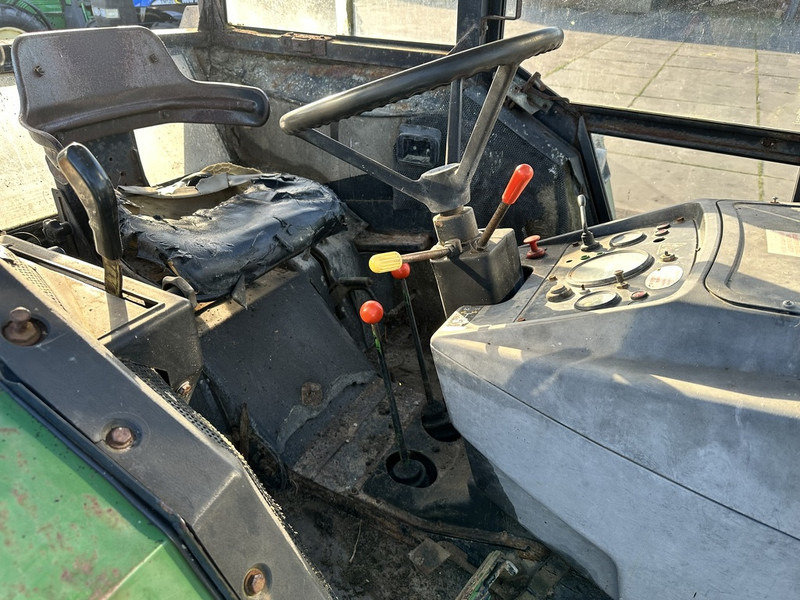John Deere 2030 - Tractor: foto 4 John Deere 2030 - Tractor: foto 4