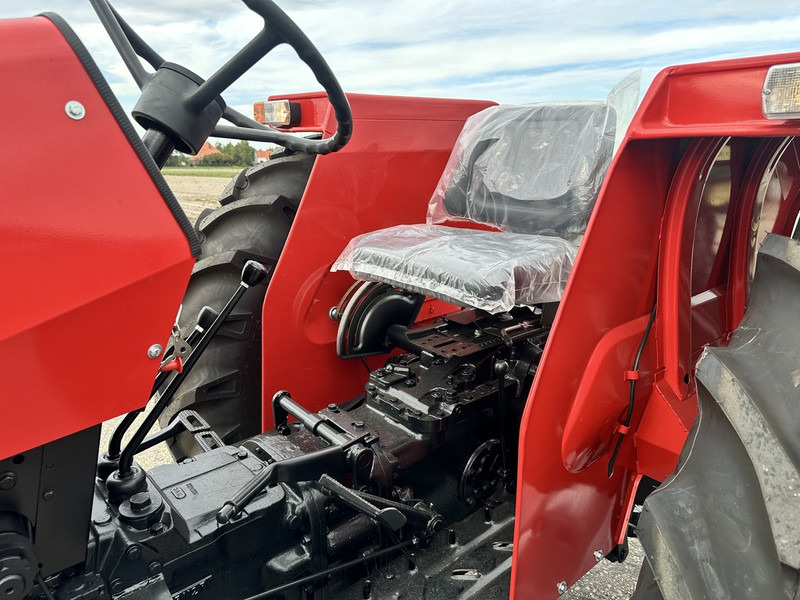 Massey Ferguson 290 - Tractor: foto 4 Massey Ferguson 290 - Tractor: foto 4