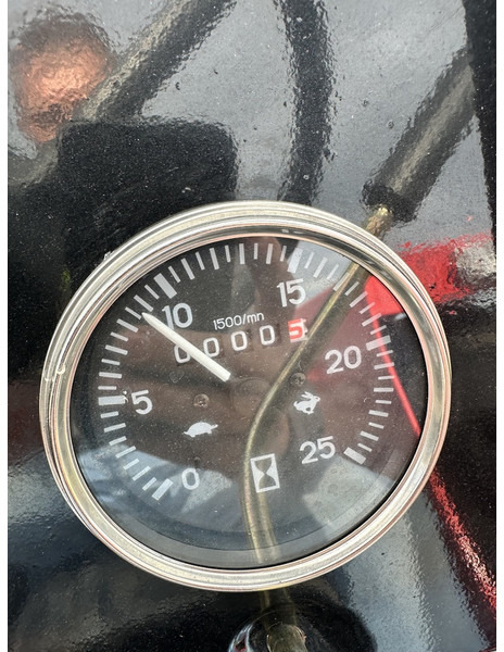 Massey Ferguson 290 - Tractor: foto 5 Massey Ferguson 290 - Tractor: foto 5