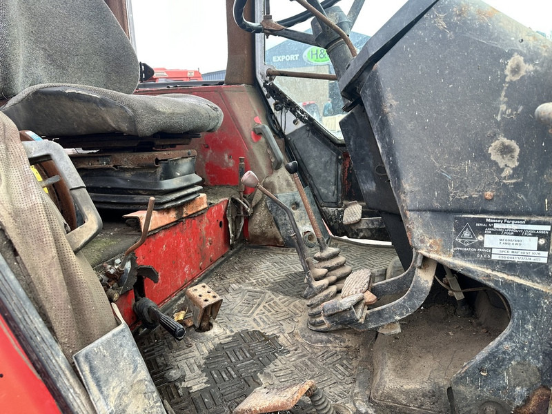 Massey Ferguson 690 - Tractor: foto 4 Massey Ferguson 690 - Tractor: foto 4