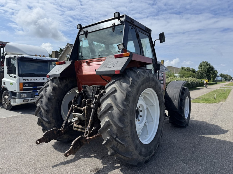 New Holland 180-90DT - Tractor: foto 5 New Holland 180-90DT - Tractor: foto 5
