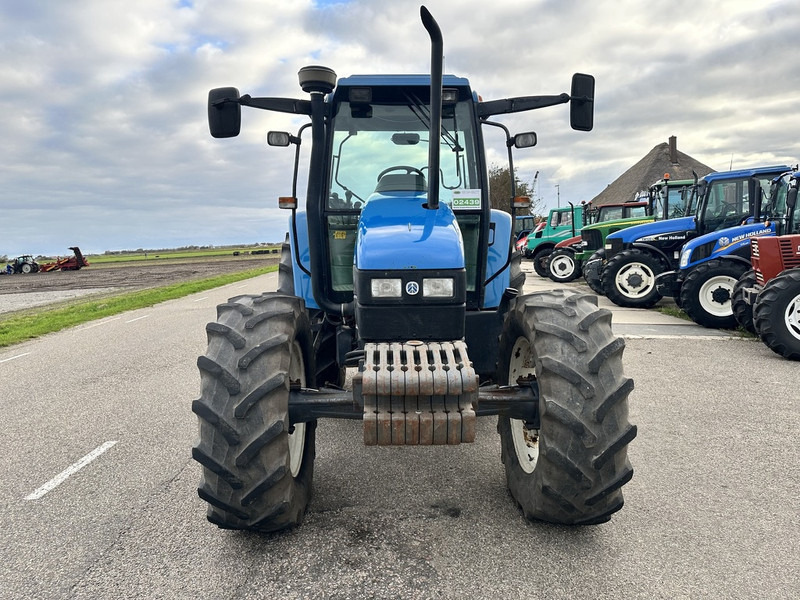 New Holland TS90 - Tractor: foto 2 New Holland TS90 - Tractor: foto 2
