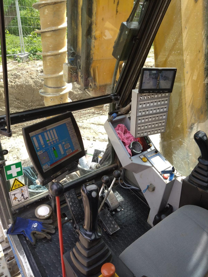 Bauer BG 15H - Martillo de hinca de pilotes: foto 5 Bauer BG 15H - Martillo de hinca de pilotes: foto 5