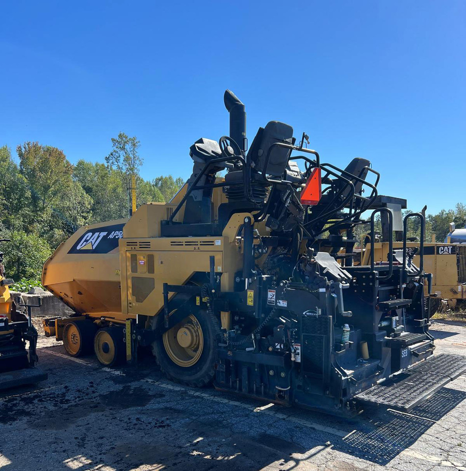 Caterpillar AP500F - Pavimentadora de asfalto: foto 3 Caterpillar AP500F - Pavimentadora de asfalto: foto 3