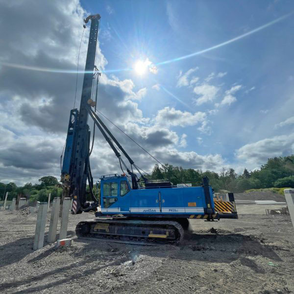 Junttan PM-20LC - Martillo de hinca de pilotes: foto 1 Junttan PM-20LC - Martillo de hinca de pilotes: foto 1