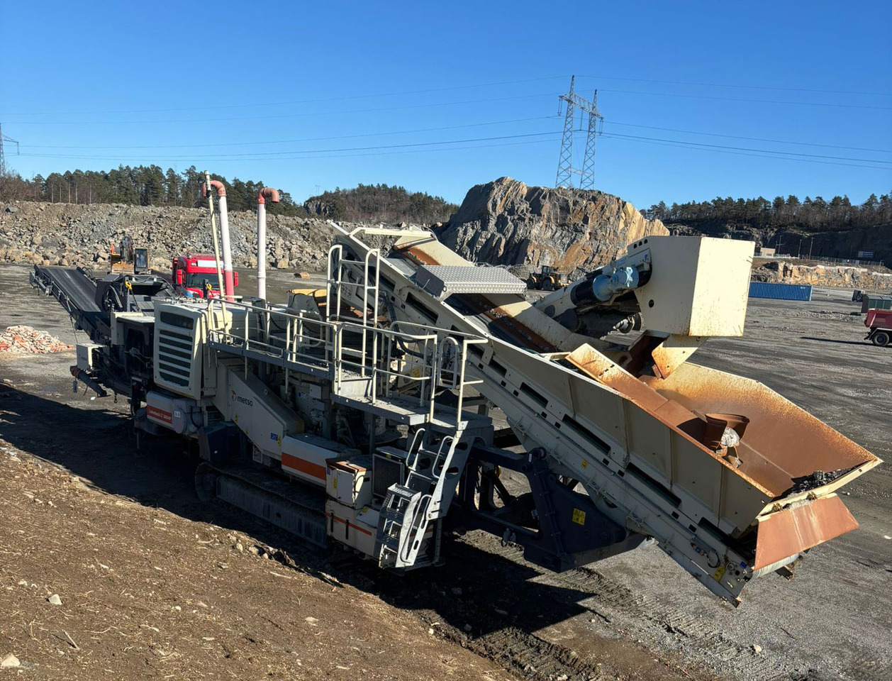 Metso LT 300 HPS - Trituradora de cono: foto 4 Metso LT 300 HPS - Trituradora de cono: foto 4