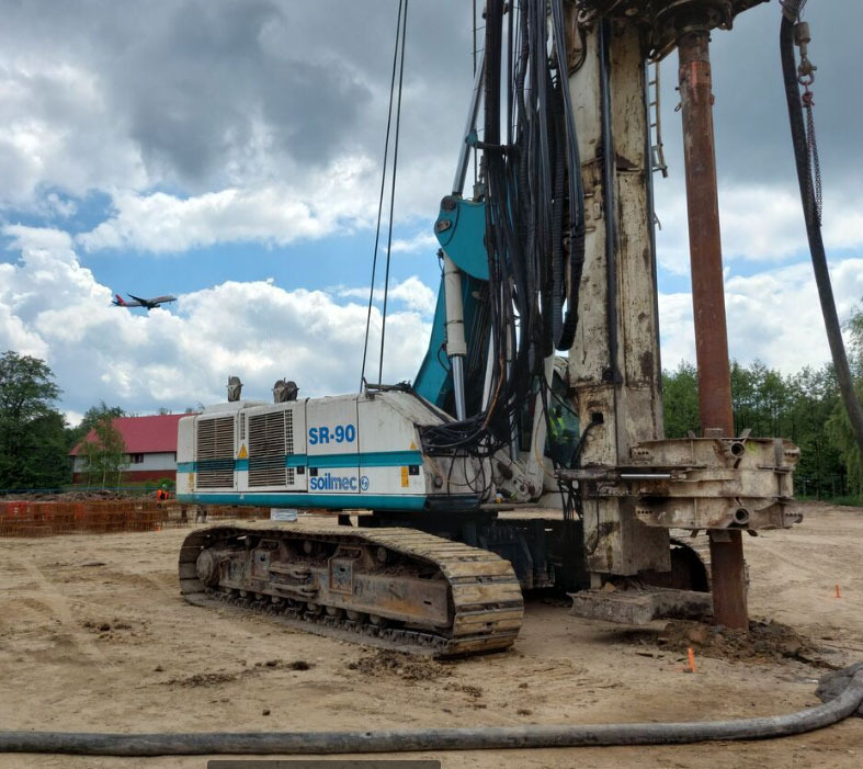 Soilmec SR-90 - Martillo de hinca de pilotes: foto 3 Soilmec SR-90 - Martillo de hinca de pilotes: foto 3