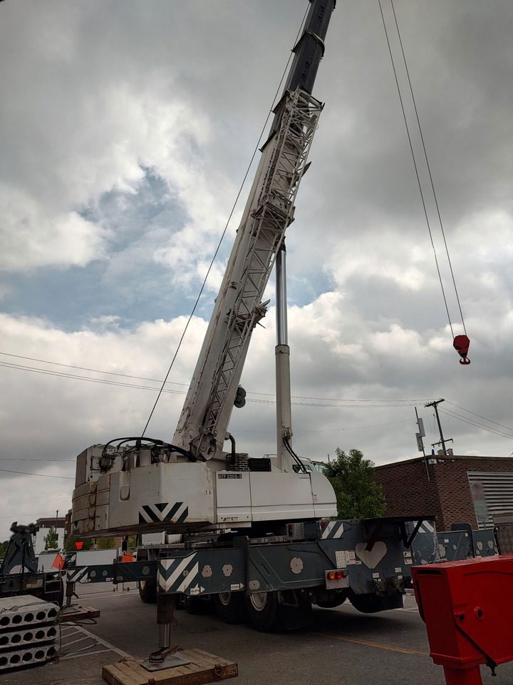 Tadano ATF 220G-5 - Grúa todo terreno: foto 5 Tadano ATF 220G-5 - Grúa todo terreno: foto 5