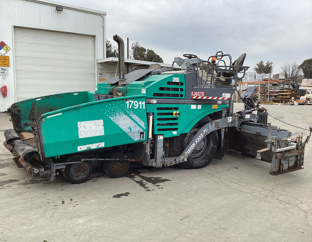 Vogele Vision 5203-2i - Pavimentadora de asfalto: foto 1 Vogele Vision 5203-2i - Pavimentadora de asfalto: foto 1
