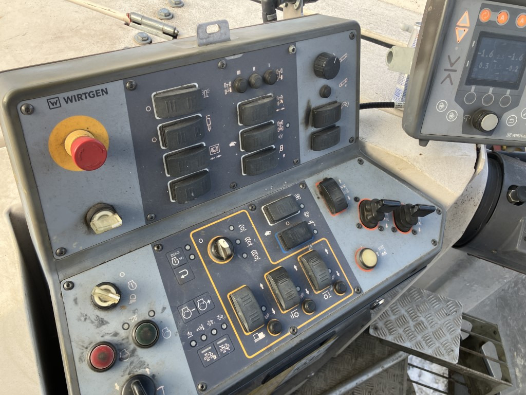 Wirtgen W 120 CFI - Fresadora en frío: foto 5 Wirtgen W 120 CFI - Fresadora en frío: foto 5