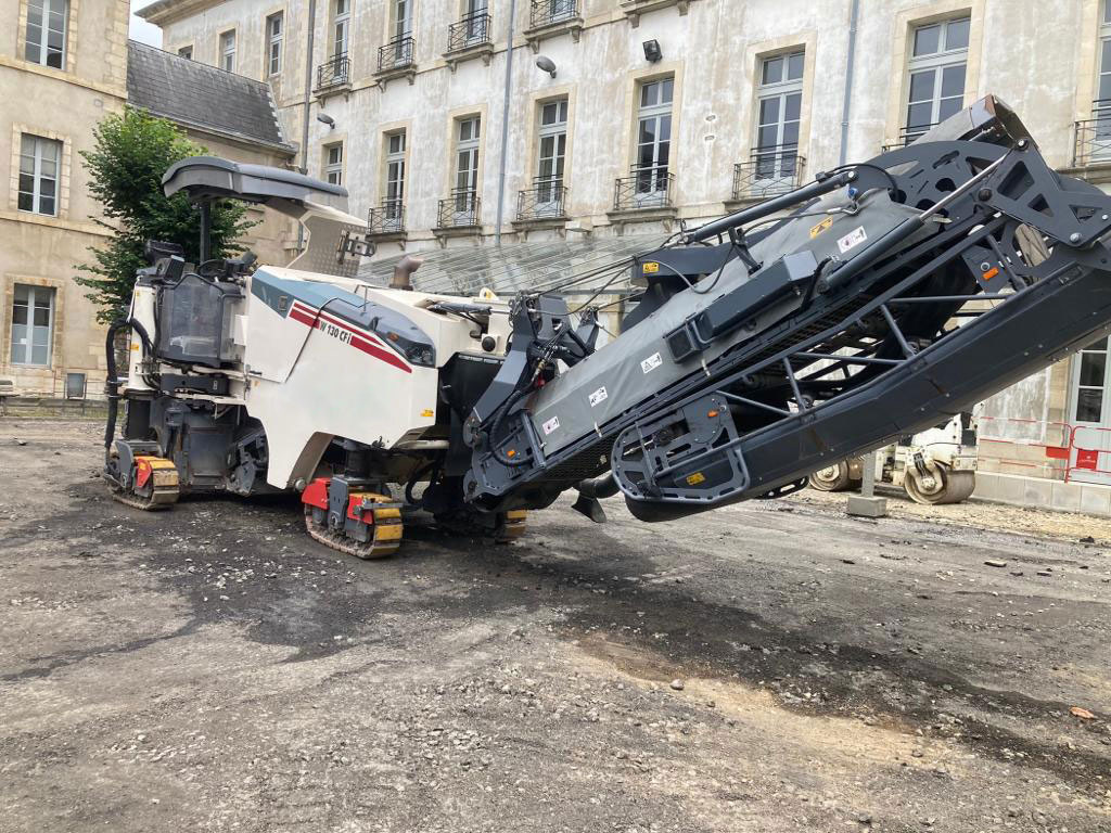 Wirtgen W 130 Cfi - Fresadora en frío: foto 2 Wirtgen W 130 Cfi - Fresadora en frío: foto 2