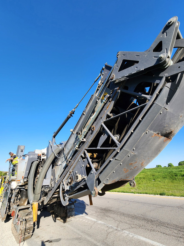 Wirtgen W 220 I - Fresadora en frío: foto 5 Wirtgen W 220 I - Fresadora en frío: foto 5