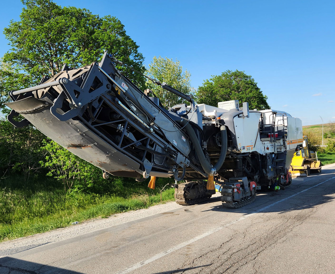 Wirtgen W 220 I - Fresadora en frío: foto 3 Wirtgen W 220 I - Fresadora en frío: foto 3